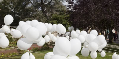 500 ballons pourMy Blood Mikado by DEC pour Sculptures en l'ile le GrisyCode by DEC